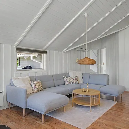Troen - 400m From The Sea By Interhome *